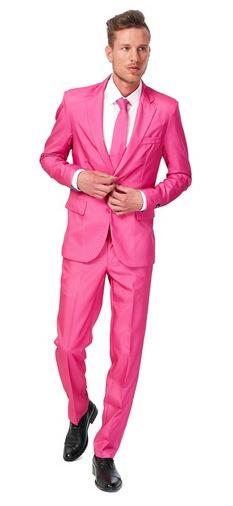 traje rosa