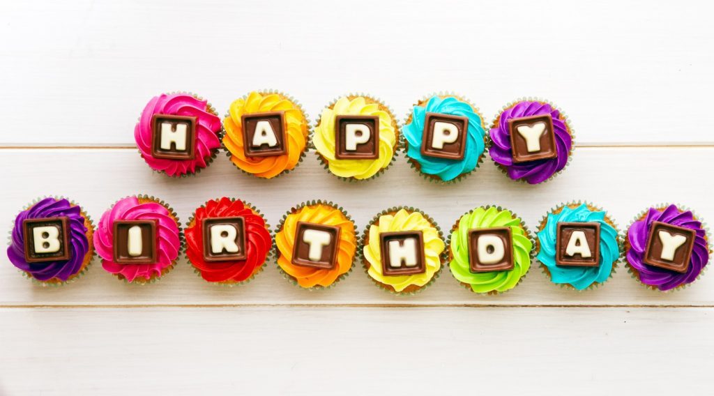 diseño de Ladybug Guirnalda de fiesta de cumpleaños con texto Happy Birthday Amscan 